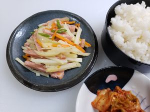 じゃが芋炒め　ガムザチェポクム　おかずの調理方法