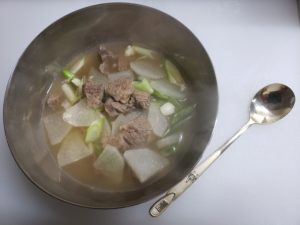 大根と牛肉スープ　作り方무 소고기국만들기